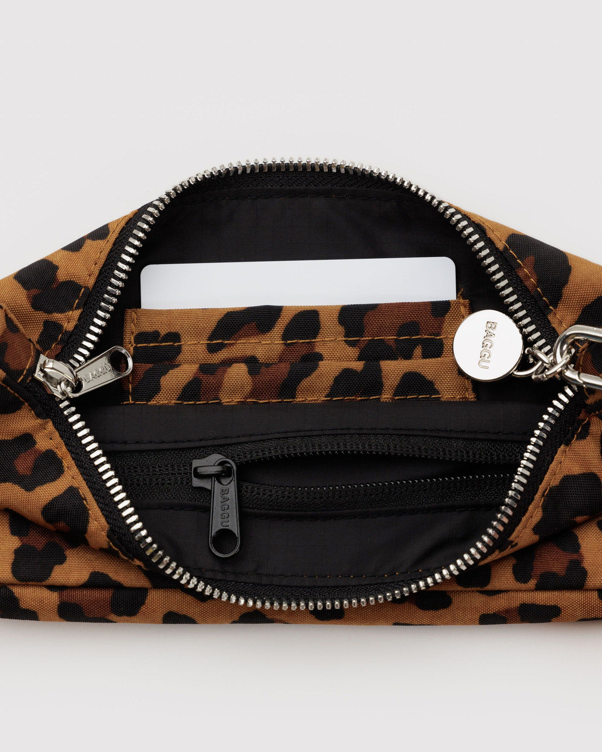 Nylon Pochette Leopard