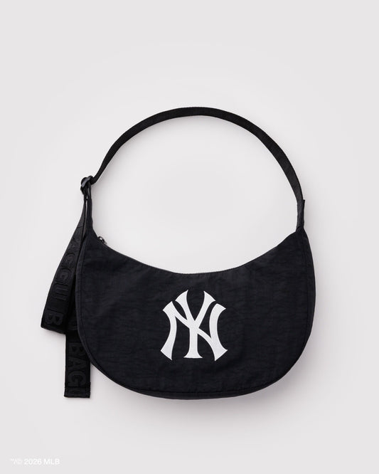 Medium Nylon Crescent Bag New York Yankees™